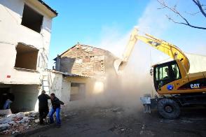 /haber/demolitions-continue-in-the-gypsy-neighborhood-of-istanbul-109364