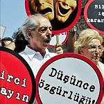 /haber/tiyatrocular-daha-demokratik-bir-turkiye-icin-yurudu-114593