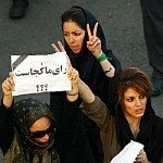 /haber/iran-da-kadinlar-esit-haklar-icin-sokaktalar-115441