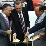 /haber/turkiye-ve-ermenistan-da-iktidar-oylari-protokoller-icin-yeterli-117571