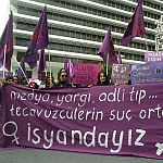 /haber/haberturk-televizyonunda-tecavuz-protestosu-125643