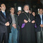 /haber/diyarbakir-daki-ermeni-kilisesinde-30-yil-sonra-yeniden-dua-sesi-125657