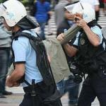 /haber/ankara-54-protestors-in-police-custody-1-seriously-injured-130434