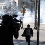 /haber/sisli-de-blok-protestosuna-gaz-ve-su-131033
