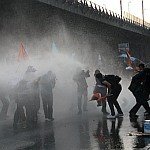 /haber/sisli-blok-protestosuna-bes-tutuklama-131115