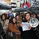 /haber/aydinlar-adliye-de-kck-tutuklamalarini-protesto-etti-133834