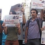 /haber/journalists-protest-police-raid-into-their-offices-139358