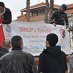 /haber/angry-mob-winds-up-kurdish-deputies-in-sinop-144468