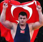 /haber/turkish-wrestler-grounded-for-racism-149101
