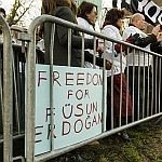 /haber/fusun-erdogan-a-muebbet-hapis-hollanda-da-protesto-edildi-152124