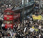 /haber/hong-kong-protesto-liderleri-teslim-olacak-160436
