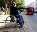 /haber/kaliteli-tekerlekli-sandalyeye-sahip-olmak-icin-engelli-olmak-yetmiyor-163784