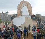 /haber/nepal-de-7-9-buyuklugunde-deprem-164102