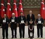 /haber/erdogan-odullerini-verdi-yerli-ve-milli-dedi-170026