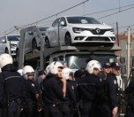 /haber/15-renault-workers-detained-172594