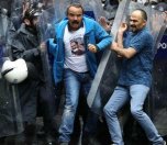 /haber/police-raid-houses-of-protesters-on-yuksel-street-demanding-their-jobs-back-188093