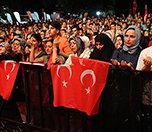 /haber/istanbul-da-demokrasi-nobetleri-basladi-188326