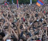 /haber/ermenistan-daki-protesto-nasil-basarili-oldu-196816