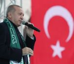 /haber/gazetecilerden-erdogan-in-tehdit-ettigi-fatih-portakal-a-destek-203636
