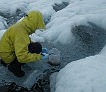 /haber/iklim-degisikligi-gronland-daki-buzullar-kisin-bile-eriyor-206209