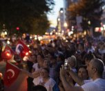 /haber/istanbulites-on-the-streets-to-celebrate-ekrem-imamoglu-s-election-win-209672