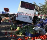 /haber/bus-carrying-passengers-to-istanbul-airport-has-an-accident-claiming-one-life-211473