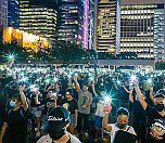 /haber/hong-kong-protestolarinda-calinan-sarki-cinli-muzik-platformundan-kaldirildi-212416