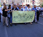 /haber/gezi-aileleri-diyarbakir-daki-kayyum-eylemine-destek-verdi-212754