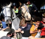 Kimin Eli Kimin Cebinde?