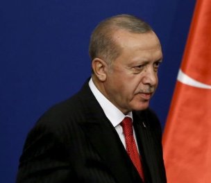 /haber/erdogan-calls-on-eu-to-provide-support-for-refugees-or-we-will-open-the-doors-215533