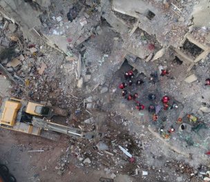 /haber/elazig-earthquake-death-toll-rises-to-40-dozens-investigated-due-to-social-media-posts-219185