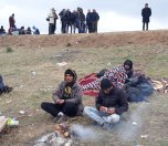 /haber/greece-pushes-back-refugees-with-gas-bombs-and-pressurized-water-221127