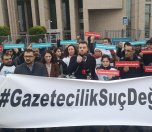 /haber/journalists-union-of-turkey-protests-arrest-of-journalists-in-front-of-courthouse-221178