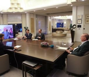 /haber/erdogan-briefed-by-ministers-via-videoconference-221918