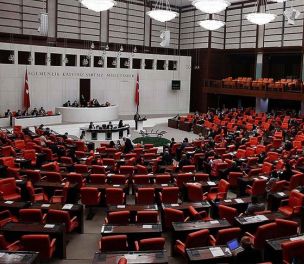 /haber/parliament-passes-bill-obligating-social-media-companies-to-open-an-office-in-turkey-228211