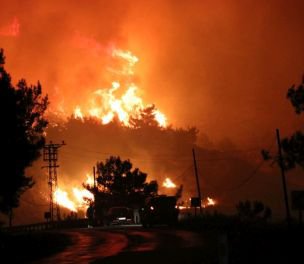 /haber/wildfires-continue-in-four-aegean-provinces-228409