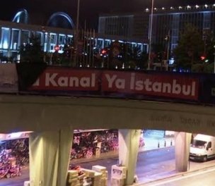 /haber/police-remove-istanbul-municipality-s-banners-against-canal-project-229291