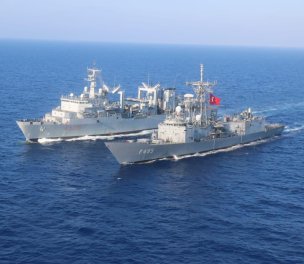 /haber/turkey-announces-new-gunnery-drill-after-naval-exercises-with-us-italy-229792