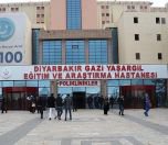 /haber/diyarbakir-da-sadece-bir-hastanede-bir-gunde-15-kisi-oldu-229854