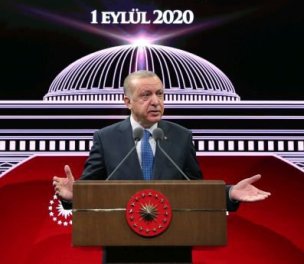 /haber/erdogan-suggests-debarment-of-lawyers-engaged-in-terrorism-230047