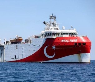/haber/turkey-s-oruc-reis-vessel-resumes-activities-in-eastern-mediterranean-232566