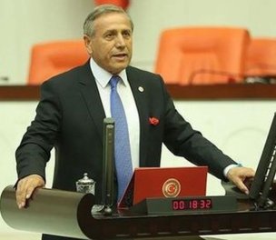 /haber/mp-turkey-is-short-of-classrooms-technical-infrastructure-to-continue-education-in-pandemic-232843