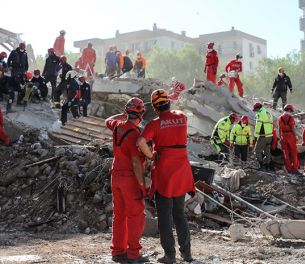/haber/izmir-earthquake-death-toll-hits-109-several-contractors-detained-233746