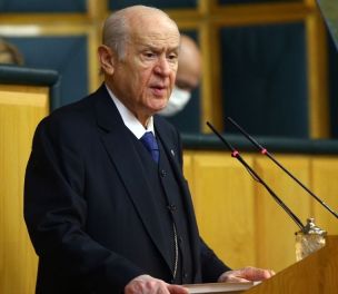/haber/erdogan-ally-bahceli-wishes-people-didn-t-prefer-to-live-in-risky-buildings-233792