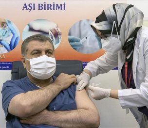 /haber/turkey-grants-emergency-approval-for-china-s-vaccine-as-health-minister-vaccinated-on-live-tv-237531