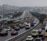 /haber/istanbul-da-taksim-e-cikan-yollar-trafige-kapatildi-240459