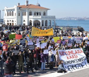 /haber/demonstrations-banned-in-istanbul-s-kadikoy-ahead-of-bogazici-protests-241711