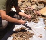 /haber/families-demanding-bones-found-in-a-mass-grave-billed-40-thousand-lira-246293