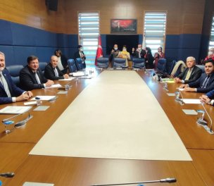 /haber/six-opposition-parties-discuss-roadmap-for-return-to-parliamentary-system-251450