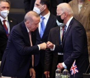 /haber/turkey-s-axis-is-shifting-in-foreign-policy-human-rights-says-former-ambassador-252124